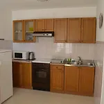 Dane 아파트 마카르스카