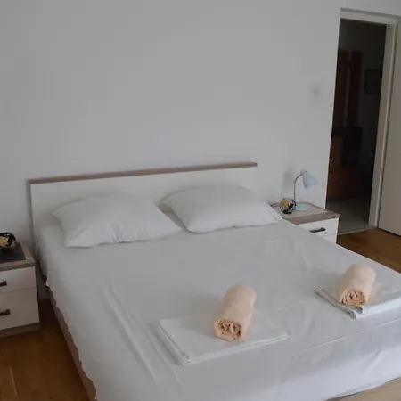 Dane Apartment Makarska